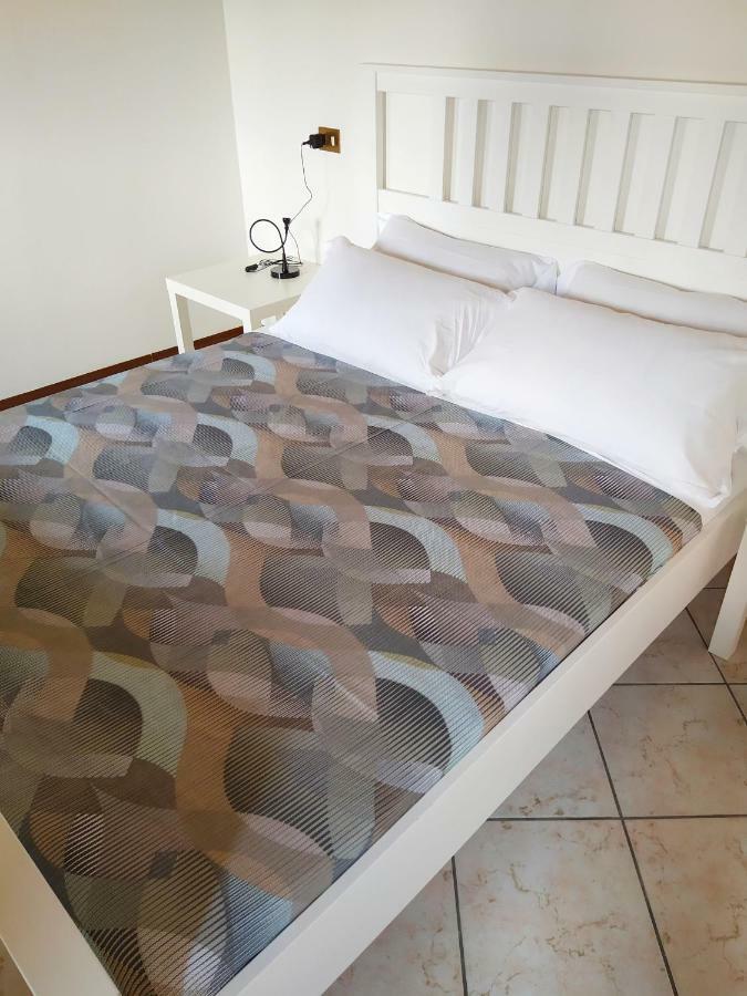Carducci 49 Hotel Mantova Bagian luar foto