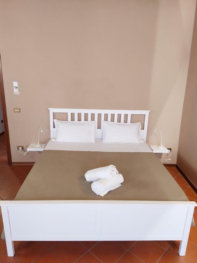 Carducci 49 Hotel Mantova Bagian luar foto